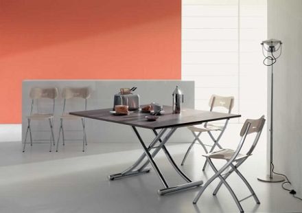 Ruimtebesparende tafel Mondial.